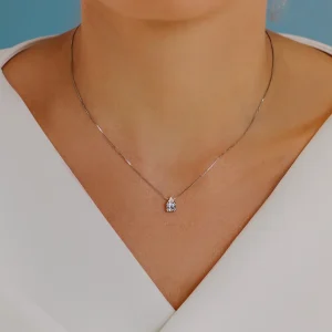 Collana in Oro Diamanti e Acquamarina taglio antico, Fantasia di Acquamarina
