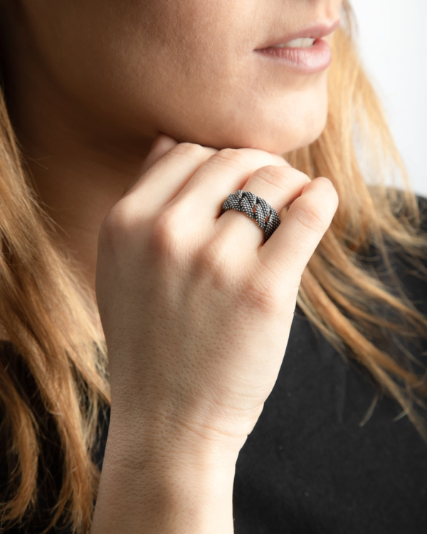 ANELLO GRUMETTA PICCOLA PUNTINATA