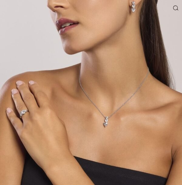 Girocollo in argento con zirconi cuore