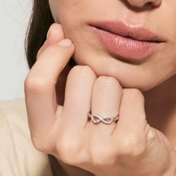 Anello Shine Me Up Infinito e Zirconi