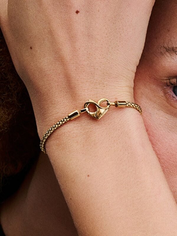 Bracciale Moments Maglia Geometrica con Chiusura a Cuore