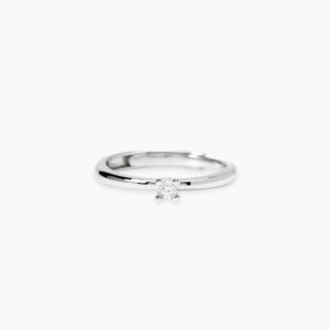 Anello solitario con diamante lab-grown