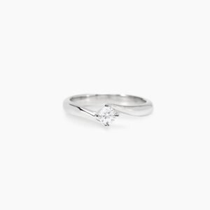 Anello solitario con diamante lab-grown