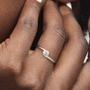 Anello Cuore Inclinato