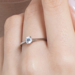 ANELLO DONNA IN ACCIAIO CON CRISTALLO BIANCO - TAGLIA 10